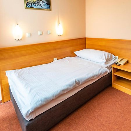 Hotel Park Čakovec エクステリア 写真