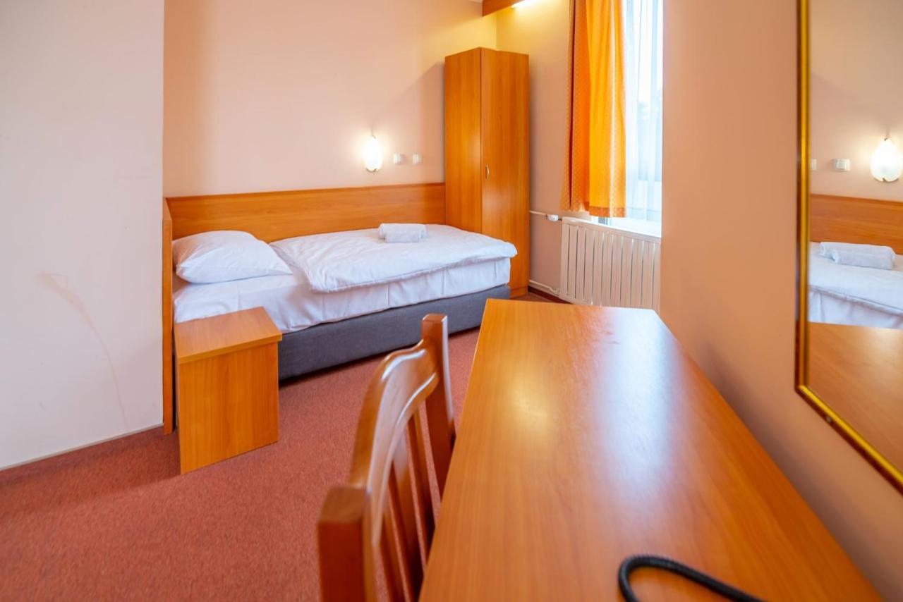 Hotel Park Čakovec エクステリア 写真