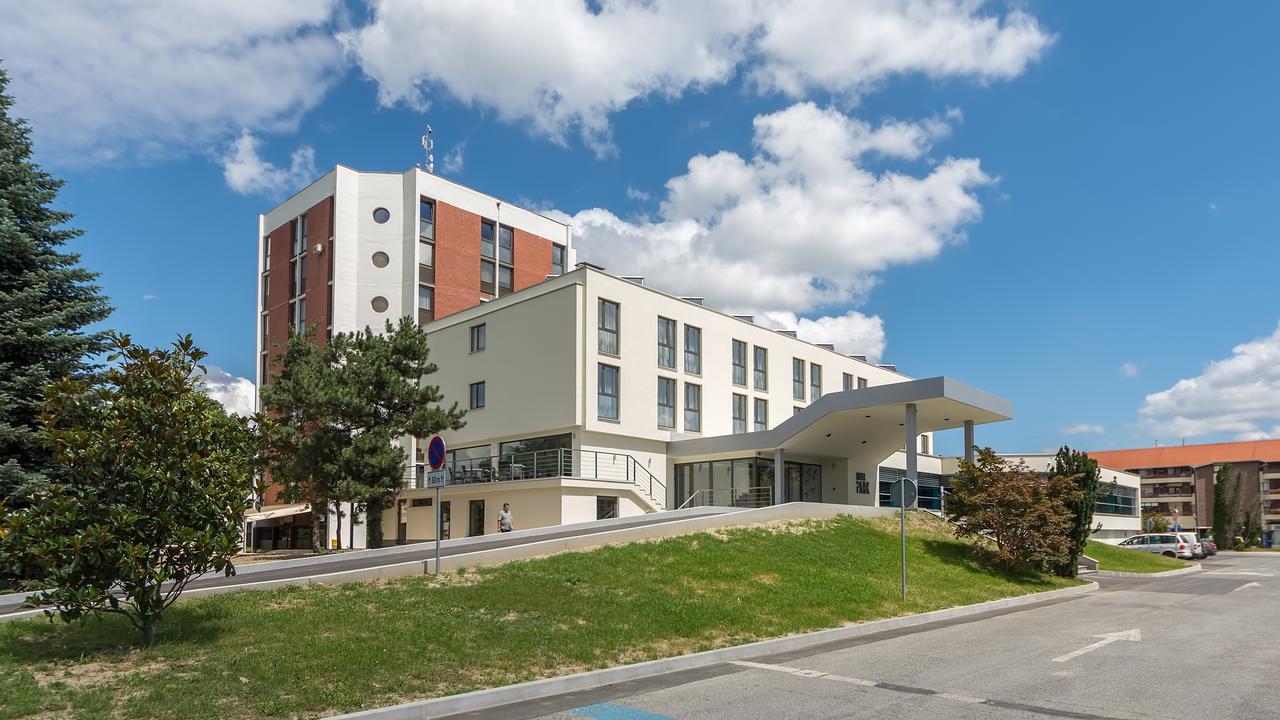 Hotel Park Čakovec エクステリア 写真